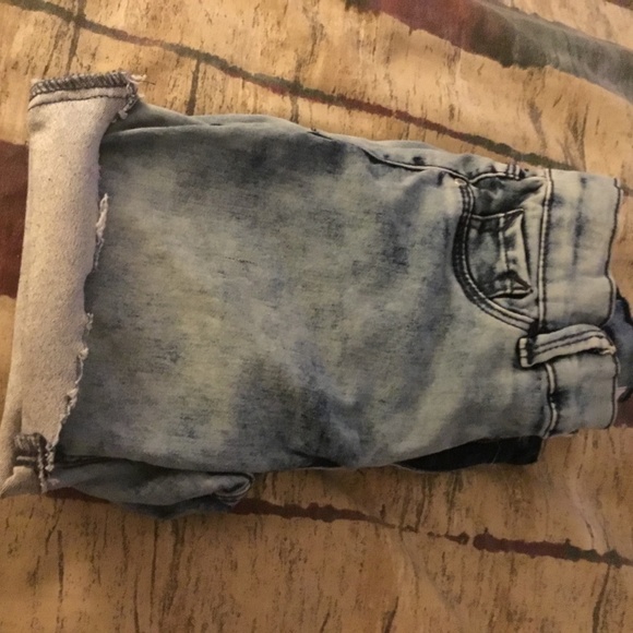 Pants - Picture 3 of 4